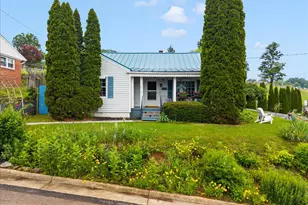 303 Lee St, Front Royal, VA 22630 - Photo 2