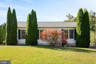 852 Morgan Pl, Front Royal, VA 22630 - Photo 2