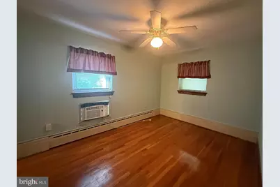320 N Royal Avenue #1, Front Royal, VA 22630 - Photo 4