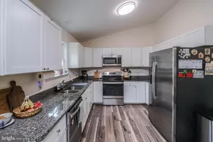 1099 High Top Rd, Linden, VA 22642 - Photo 14