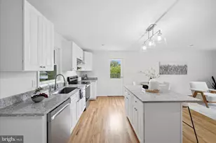 814 W 15th St, Front Royal, VA 22630 - Photo 14