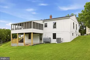 814 W 15th St, Front Royal, VA 22630 - Photo 32