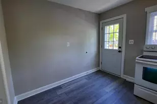 382 W 11th St, Front Royal, VA 22630 - Photo 6