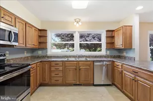 494 Hamilton Cir, Front Royal, VA 22630 - Photo 8