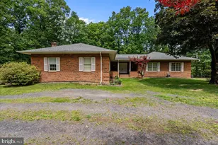 298 McDaniel Ln, Middletown, VA 22645 - Photo 2