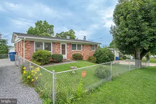 800 W 15th St, Front Royal, VA 22630 - Photo 2