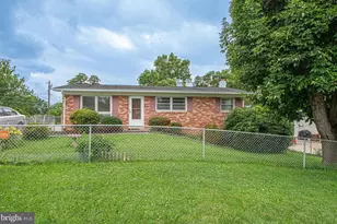 800 W 15th St, Front Royal, VA 22630 - Photo 1