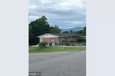 800 W 15th Street, Front Royal, VA 22630 - Photo 2