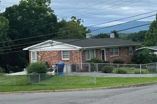 800 W 15th St, Front Royal, VA 22630 - Photo 2