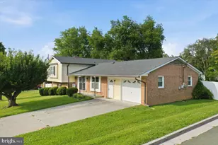 985 S Marshall St, Front Royal, VA 22630 - Photo 1