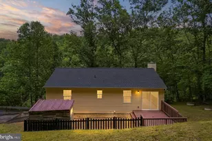 286 Oregon Hollow Rd, Linden, VA 22642 - Photo 2