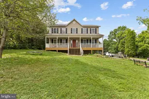 1817 Marys Shady Ln, Front Royal, VA 22630 - Photo 2