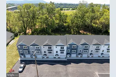 37 W Duck Street W, Front Royal, VA 22630 - Photo 2