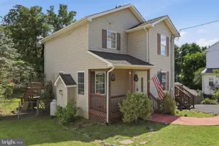 19 Fairview Ave, Front Royal, VA 22630 - Photo 2
