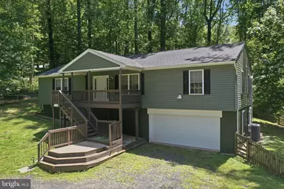 128 Orchard Lagoon Drive, Linden, VA 22642 - Photo 2