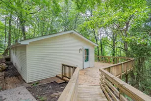 479 Vesey Dr, Front Royal, VA 22630 - Photo 4