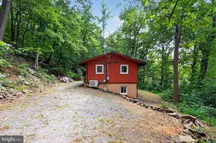 261 Rocky Spring Ln, Linden, VA 22642 - Photo 8