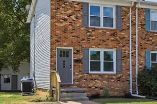 858 W 11th St, Front Royal, VA 22630 - Photo 4