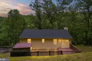 286 Oregon Hollow Rd, Linden, VA 22642 - Photo 2