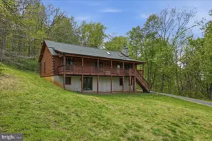 938 Fetchett Rd, Bentonville, VA 22610 - Photo 1