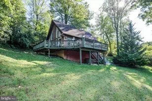 367 Northern Spy Dr, Linden, VA 22642 - Photo 1