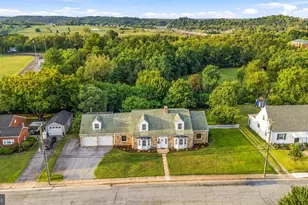 425 W 15th St, Front Royal, VA 22630 - Photo 2