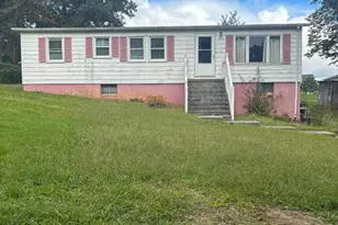 208 E 16th St, Front Royal, VA 22630 - Photo 1