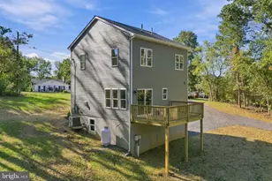 200 Paw Paw Dr, Front Royal, VA 22630 - Photo 40