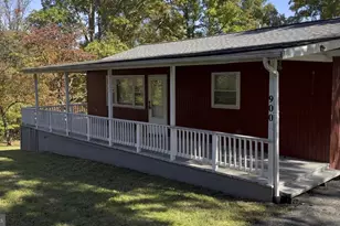 900 Pine Ridge Dr, Front Royal, VA 22630 - Photo 1