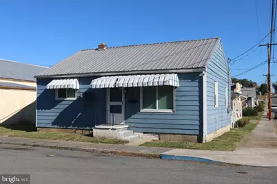 19 Myrtle Avenue, Petersburg, WV 26847 - Photo 2