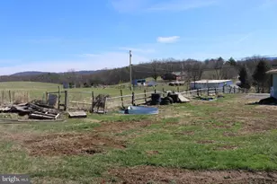 880 Tom Cox Rd, Petersburg, WV 26847 - Photo 8