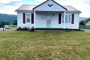 414 Highland Ave, Petersburg, WV 26847 - Photo 2