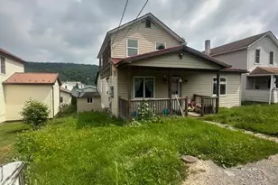 15 Ash St, Bayard, WV 26707 - Photo 2