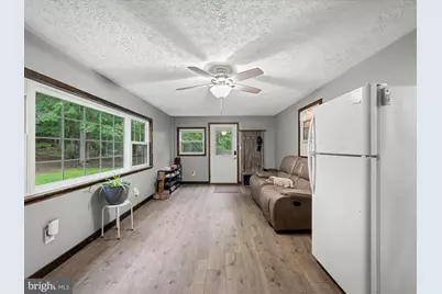 125 Ender Avenue, Moorefield, WV 26836 - Photo 8