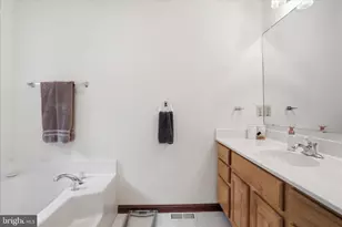 435 Summit Dr, Moorefield, WV 26836 - Photo 10