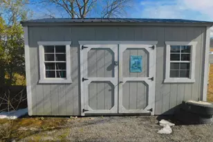 105 E Main St, Wardensville, WV 26851 - Photo 8