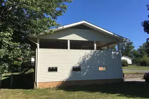 208 Eisenhower Dr, Moorefield, WV 26836 - Photo 6