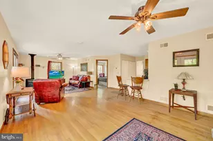 121 Pendragon Ct, Paw Paw, WV 25434 - Photo 8