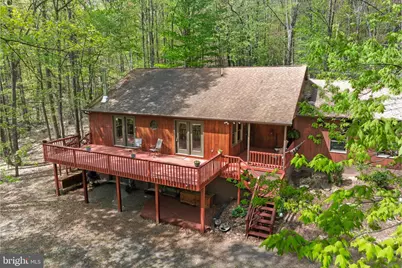 121 Pendragon Court, Paw Paw, WV 25434 - Photo 4