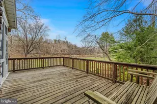 789 Kilgore Rd, Great Cacapon, WV 25422 - Photo 10