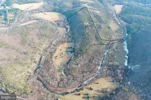 320 Cowgill Ln, Paw Paw, WV 25434 - Photo 8