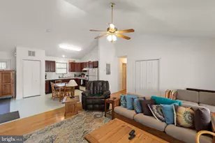 320 Cowgill Ln, Paw Paw, WV 25434 - Photo 28