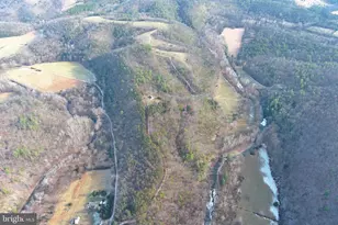 320 Cowgill Ln, Paw Paw, WV 25434 - Photo 86