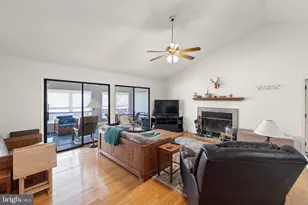 320 Cowgill Ln, Paw Paw, WV 25434 - Photo 26