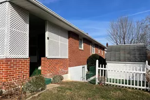 326 School St, Romney, WV 26757 - Photo 4