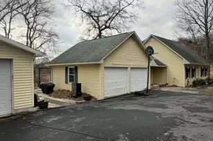 76 Crimson Oak Ln, Augusta, WV 26704 - Photo 2