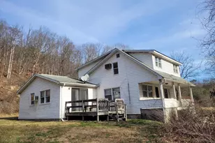 9492 Cumberland Rd, Springfield, WV 26763 - Photo 6
