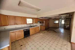 9492 Cumberland Rd, Springfield, WV 26763 - Photo 12