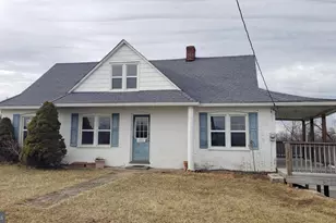 19 Laverne Dr, Augusta, WV 26704 - Photo 2