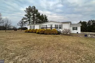 245 Pleasant Dale Dr, Augusta, WV 26704 - Photo 1